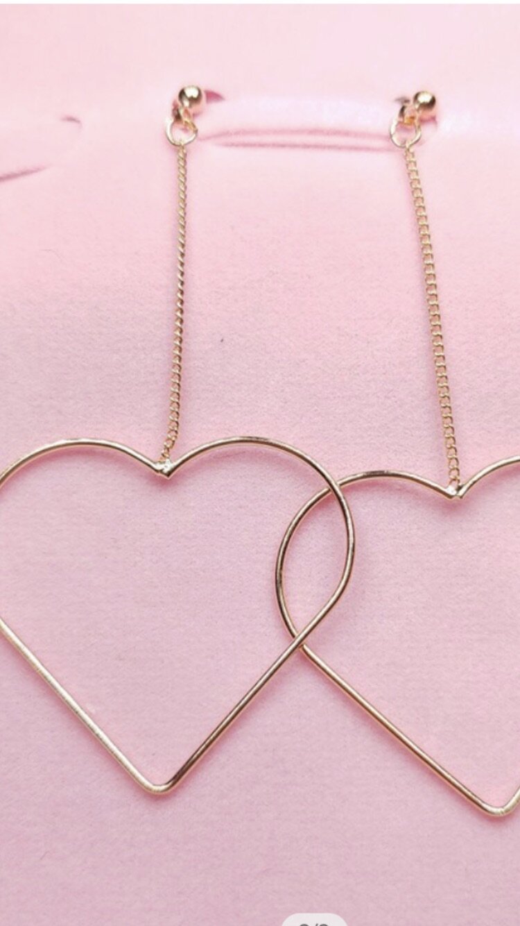 Long cute heart earrings Gold